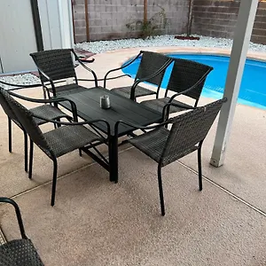 Large Pool & Patio Cozy Single Story Family House Holiday home